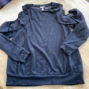 Ingrid & Isabel maternity cold shoulder ruffle sweatshirt size medium